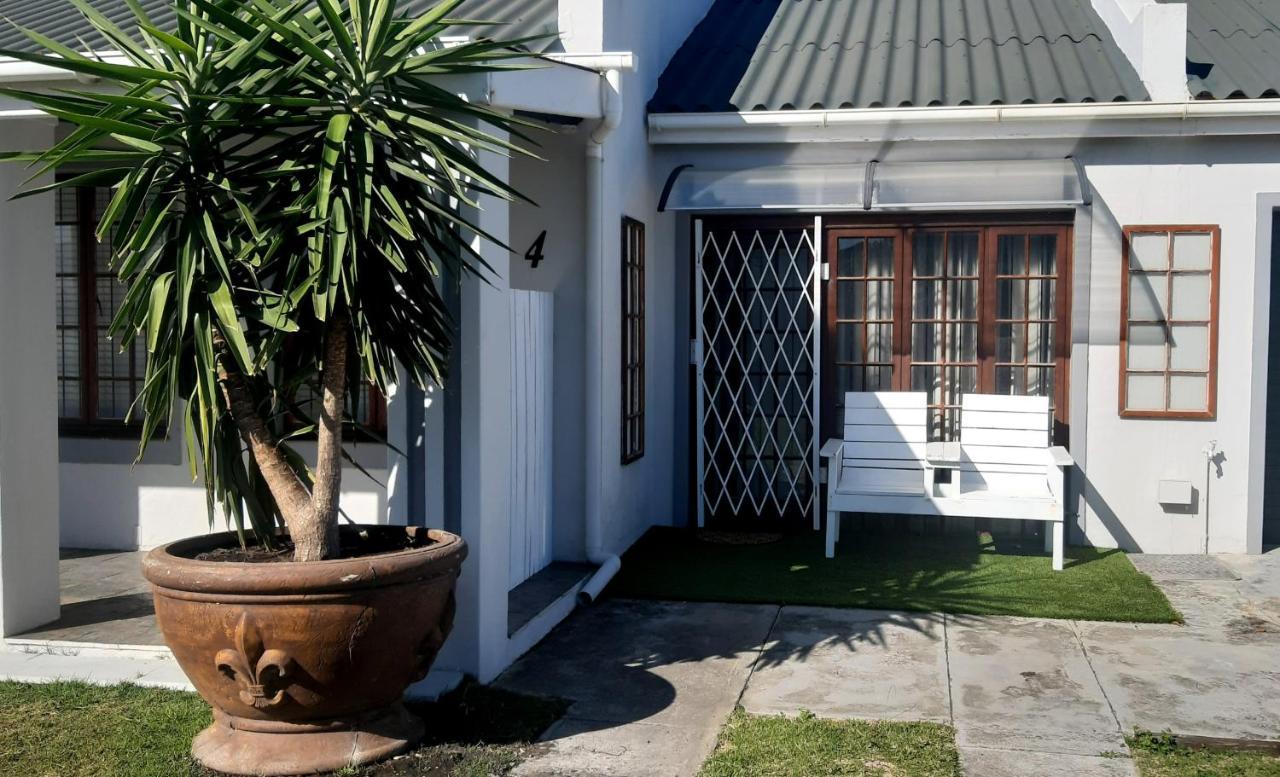 Shark Cove Little Cottage Kleinbaai Exterior photo