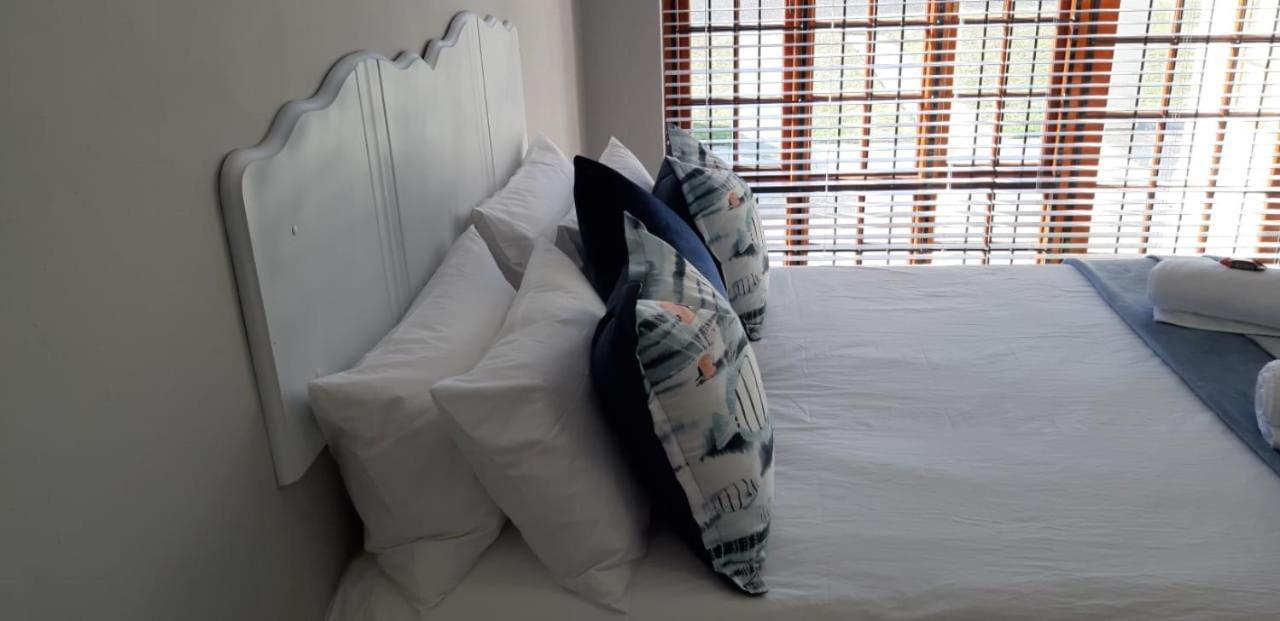 Shark Cove Little Cottage Kleinbaai Exterior photo